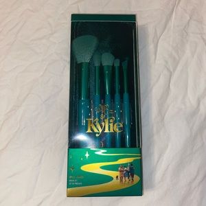 Kylie Cosmetics Wizard of Oz Brush Set